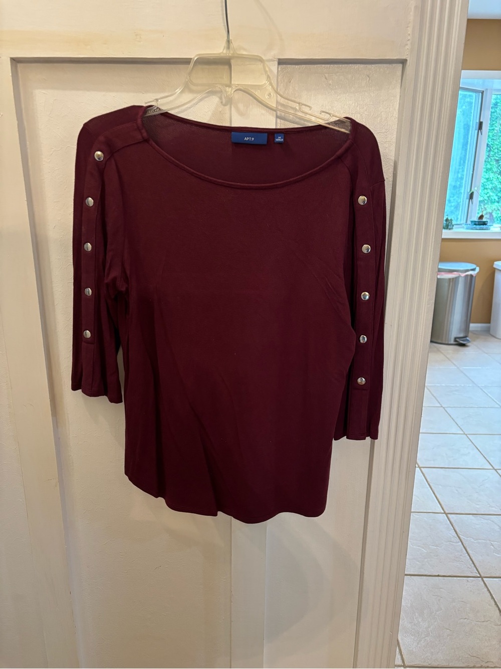 Apt 9 Burgundy Button 3/4 Sleeve Top